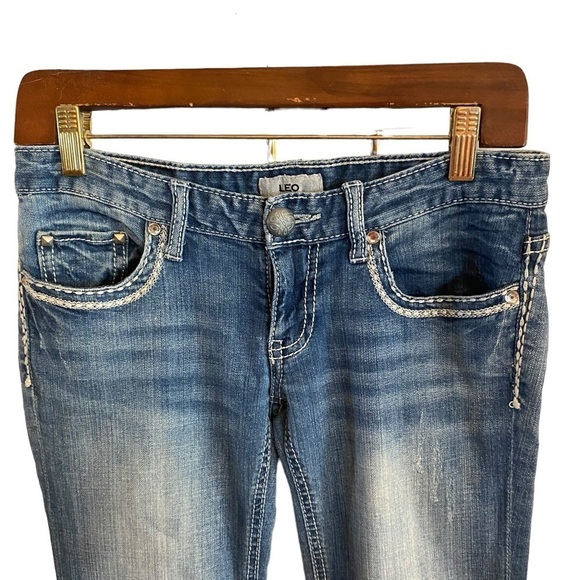 Day trip Leo  vintage Y2K distressed embroidered stitch jeans - Picture 3 of 14